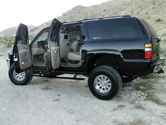 AMP Research Running Boards GMC Yukon & Denali 2007