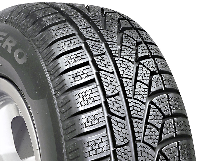 Pirelli Winter 210P Tires 225/60/18 100H Bw
