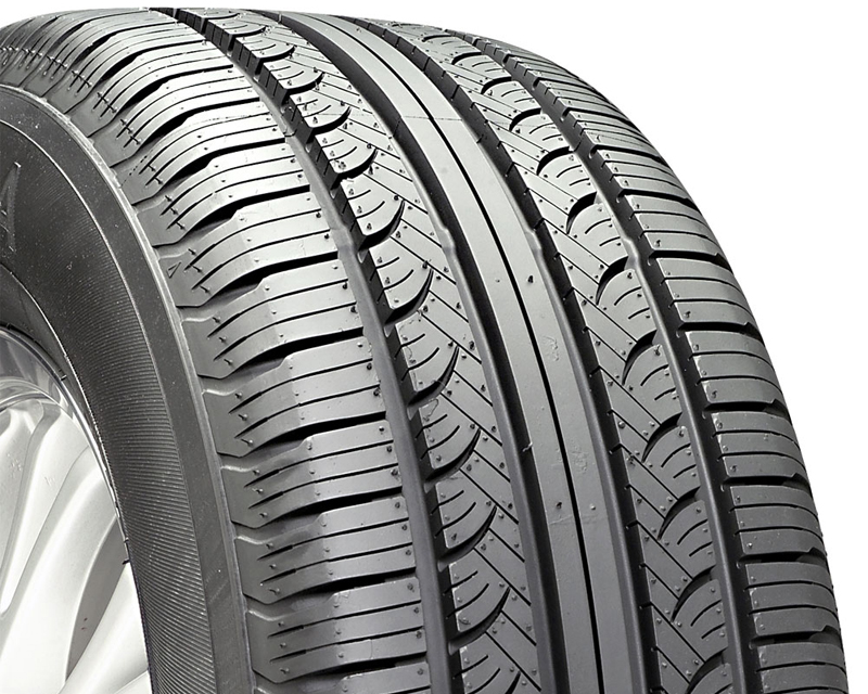 Yokohama Avid Touring S Tires 175/65/14 81S BSW
